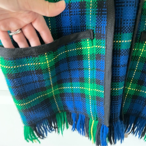 Vintage The Wheelers Hand Woven Plaid Fringed Green Blue Vest - Picture 6 of 10